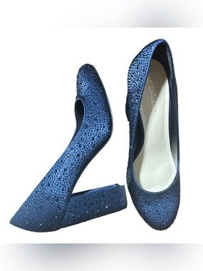 ⭐️ le chateau Sparkling Navy Blue Block Heel Pumps- size 38